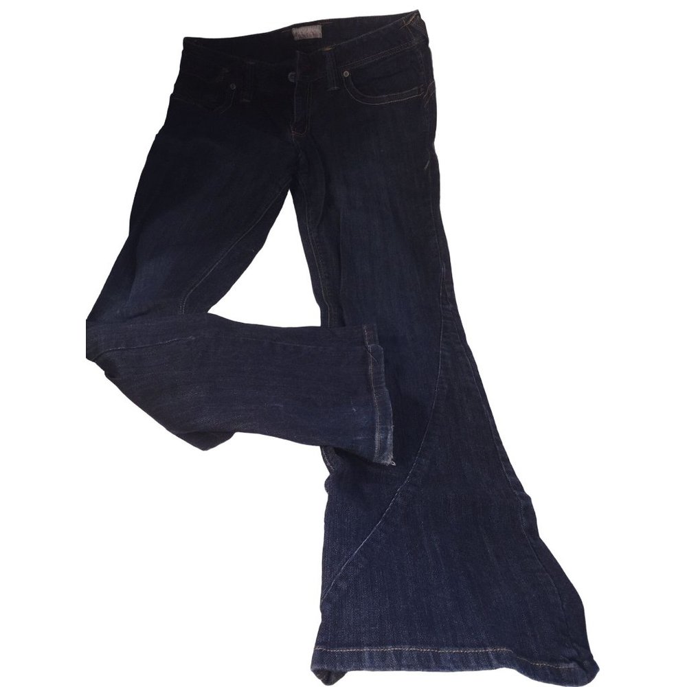 Vintage Blue Jeans - Personal Identity Brand Womens size 6-7  w 2 buttons on eac